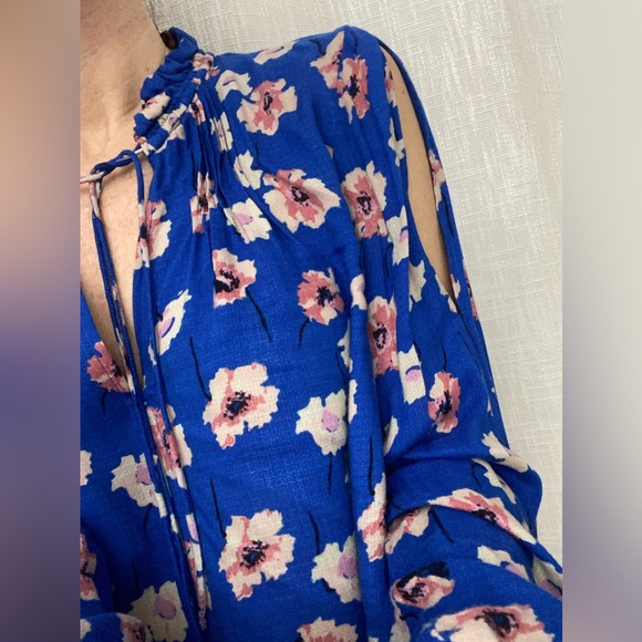 Lucky Brand Royal Blue Floral Top - Picture 6 of 6
